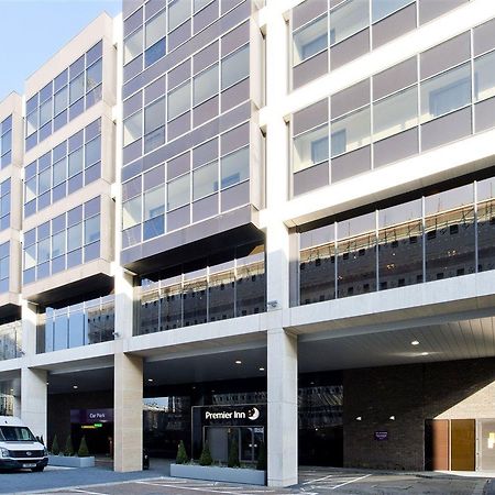 Premier Inn London Chiswick Екстер'єр фото